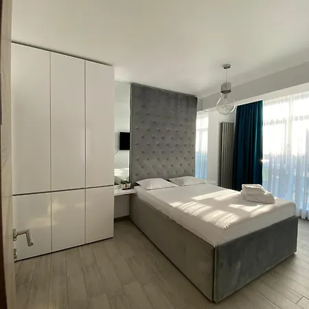 Iako Premium Năvodari