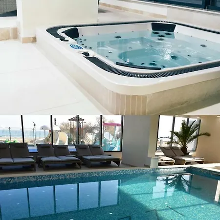 Iako Premium Năvodari