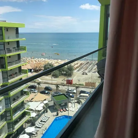 Iako Premium Năvodari